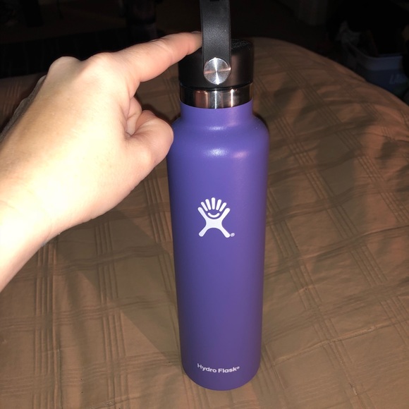 hydro flask dark purple